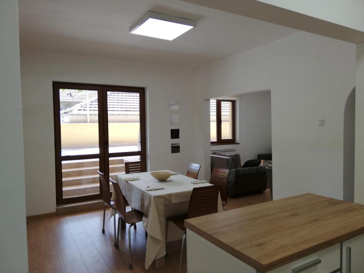 The Yellow House Stara Zagora Luaran gambar